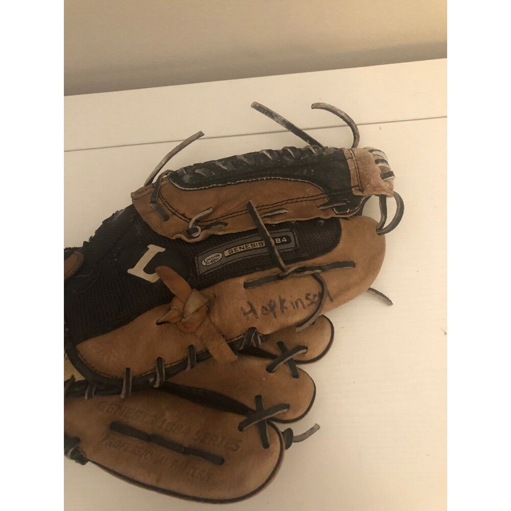 Baseball‎ Glove Louisville Slugger Genesis 1884 Series GEN1150BM 11.5” RHT